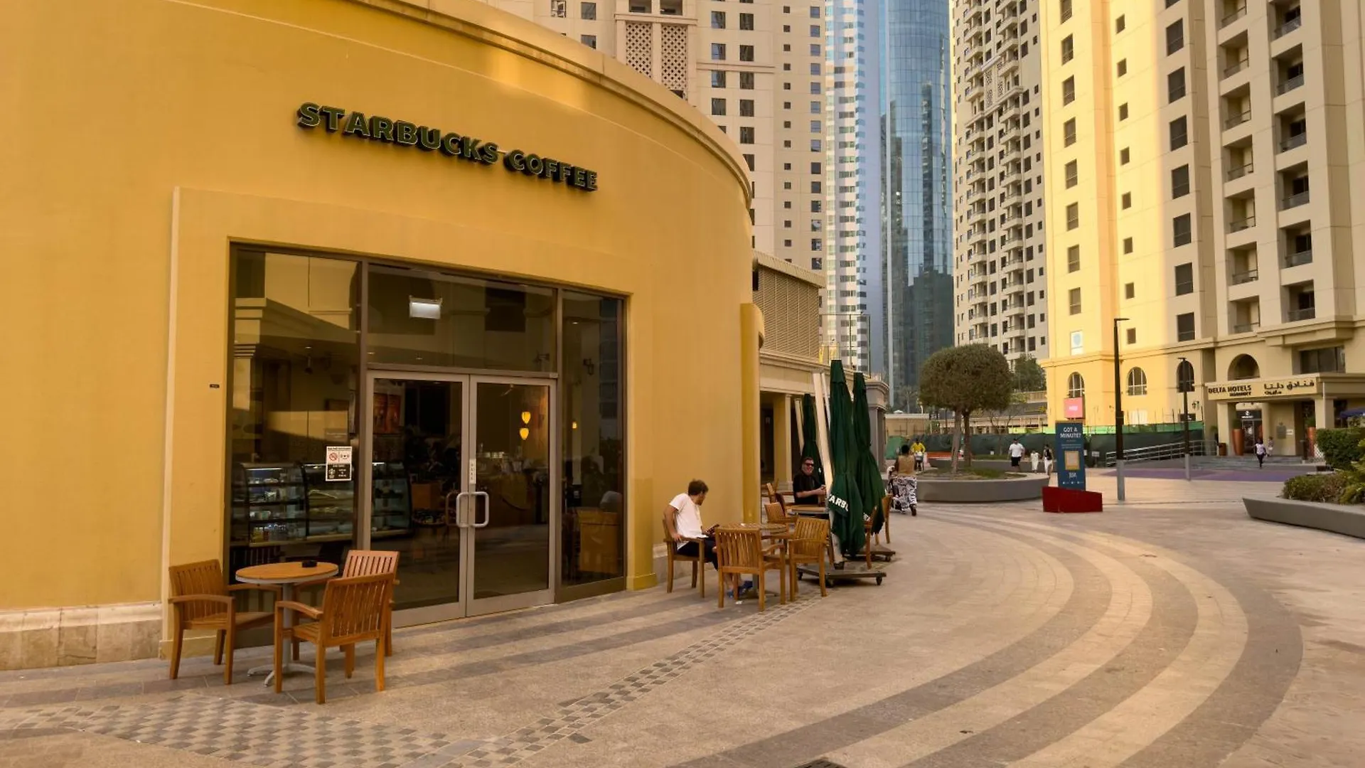 Naseem - Elegant Coastal Retreat With Stunning Marina Views Dubai 0*,