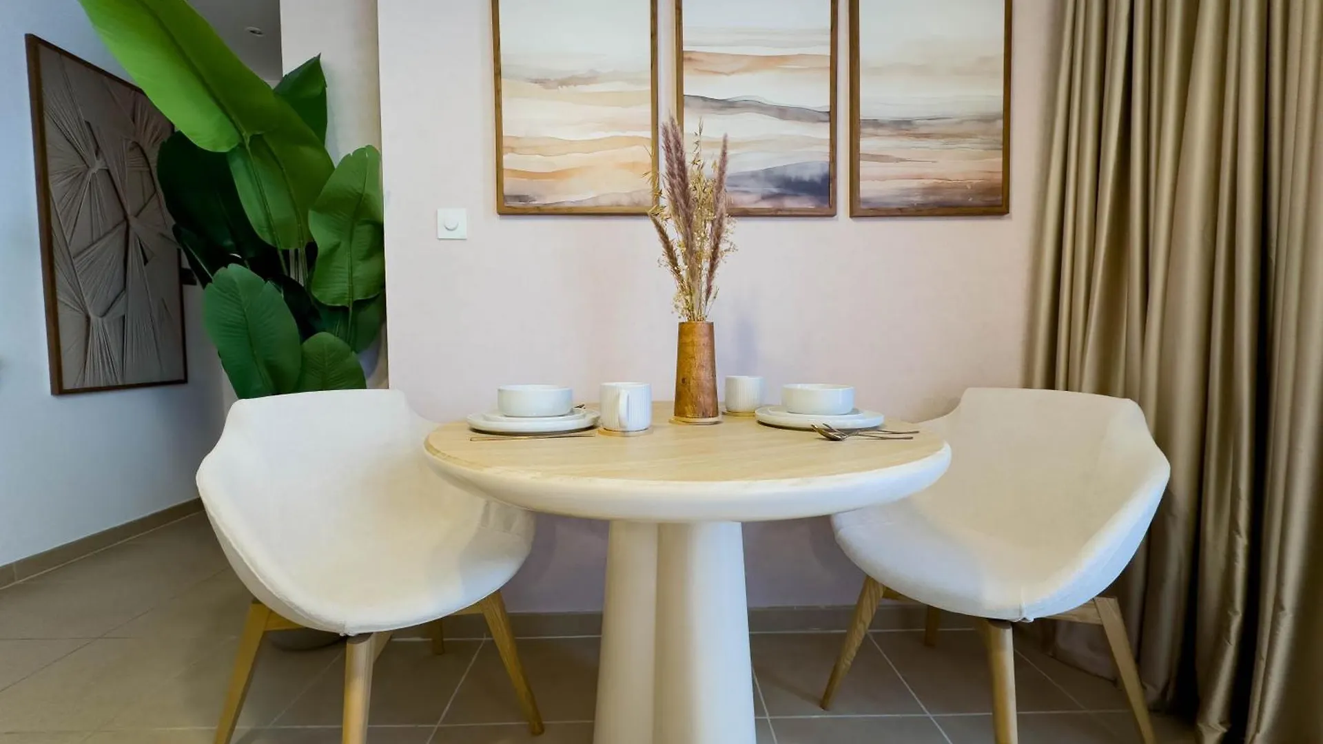 Apartment Naseem - Elegant Coastal Retreat With Stunning Marina Views Dubai United Arab Emirates